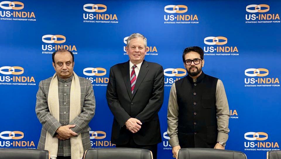ianuragthakur's tweet image. Accompanied by our senior party colleague and Rajya Sabha MP Shri Sudhanshu Trivedi ji, we had a very fruitful meeting with U.S. Senator Mr. Steve Daines on the Indo–U.S. relationship. We exchanged views on key issues and discussed ways to reposition and recalibrate our