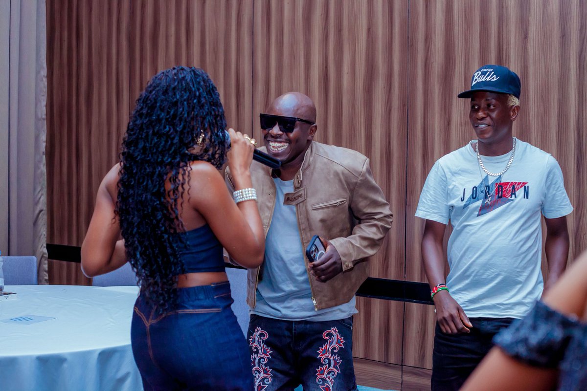 Yesterday was more than just about music. It was about sharing a part of myself and feeling it received with so much attention and respect. Moments like that remind me why I chose this path and why this journey is so worth it.

Feeling the energy in the room, the support, and the