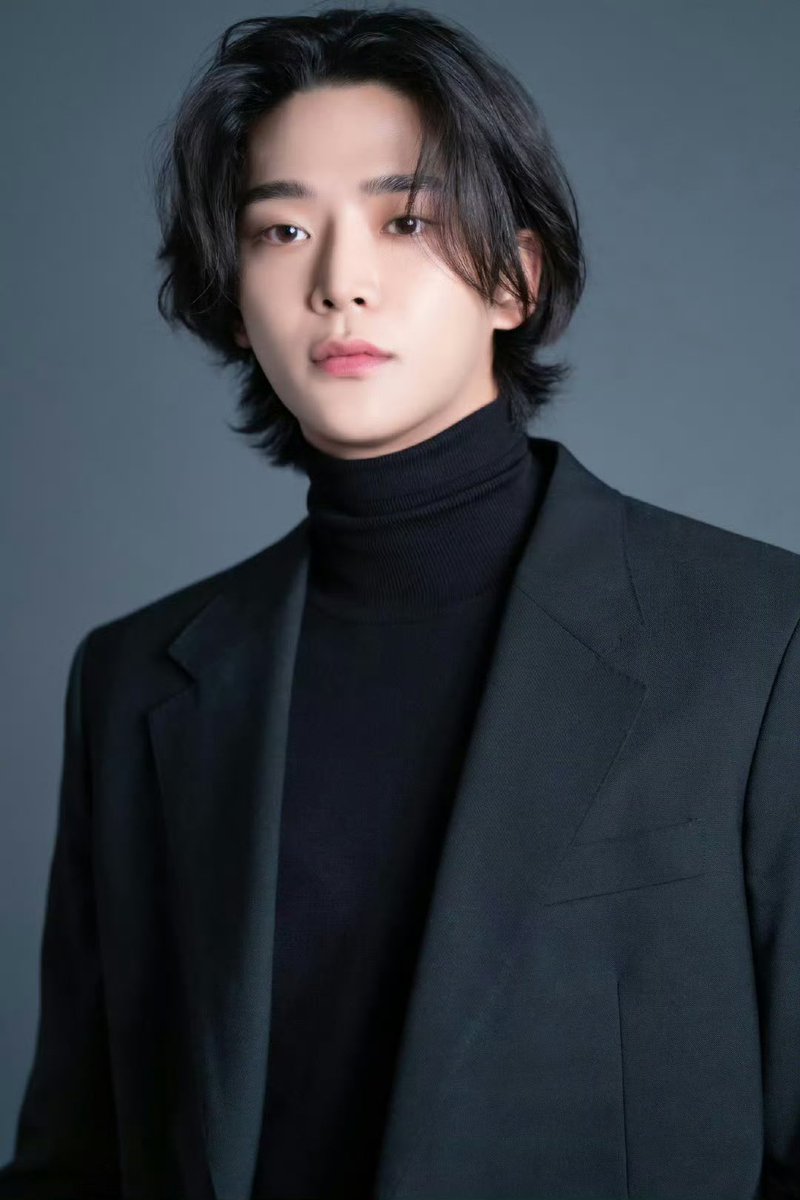 wping13's tweet photo. #로운 #ROWOON #ロウン #โรอุน #金路云 #KimSeokWoo #KimRoWoon #金路雲 #金锡佑 #김석우 #탁류 #TheMurkyStream #장시율
D-462
240119 https://t.co/yv4htXfdvb