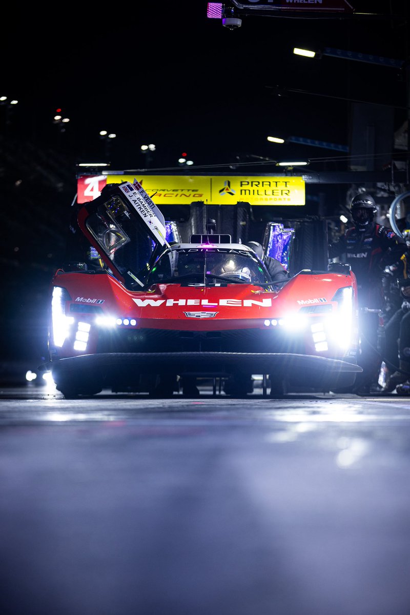 ConnorZilisch's tweet image. Successful ROAR. Ready for 24 hours with these fellas in our Caddy!👊🏼😀