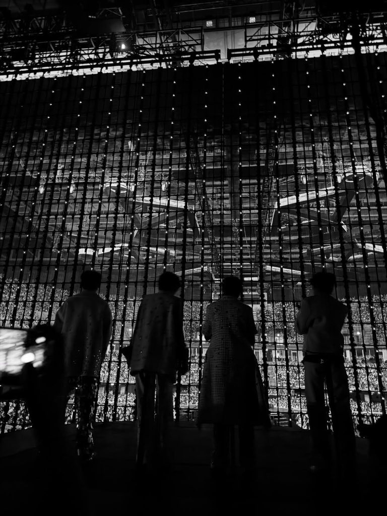 TleFirstoneTH's tweet image. #TleFirstoneStory 🐶🐰
@TLE_mtm @firstone_wnk  

🗓️: 19/01/2026

☞ : IG Post Update : bobbyize

instagram.com/p/DTsO85IieDd/…

💭 : #KhemjiraConcertDay1
#KhemjiraConcertDay2 

 ♡🎶#TLE_mtm #Firstone 
#TleFirstone #เติ้ลเฟิร์สวัน ♡