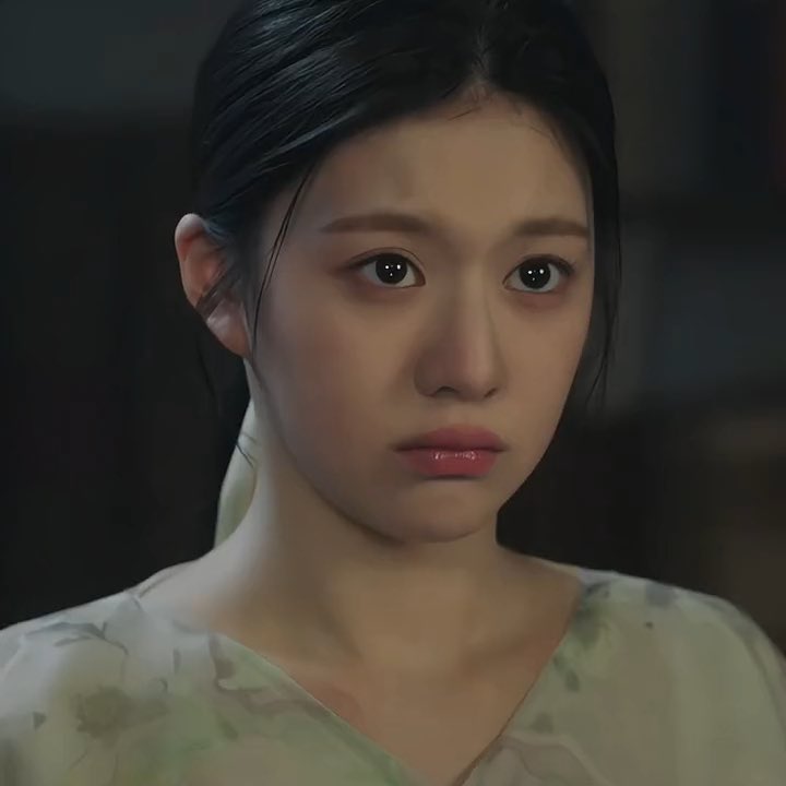 ladywitchx's tweet image. ละยุนจองคือรับบทนางเอกสายรุก แอ๊วหนุ่มก่อนตลอดไป 😂