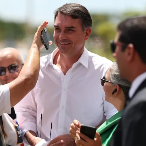 meioindep's tweet image. 🇧🇷 Flávio atende a Netanyahu e embarca rumo a Israel

Pré-candidato à presidência viaja para o Oriente Médio sob convite do primeiro-ministro Benjamin Netanyahu, que o receberá em Jesusalém, para conferência de combate ao antissemitismo.