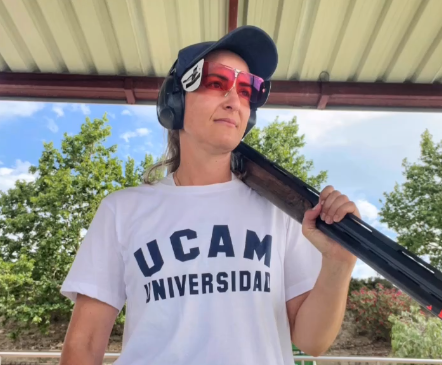 UCAM_Deportes's tweet photo. 🎂Hoy celebramos doble cumpleaños olímpico🎉

Felicidades a la tiradora Fátima Gálvez y al marchador Diego García Carrera 🥳 🥳 dos referentes de esfuerzo, compromiso y valores del deporte✨

💙#OrgulloUCAM https://t.co/uiez0NTPDx