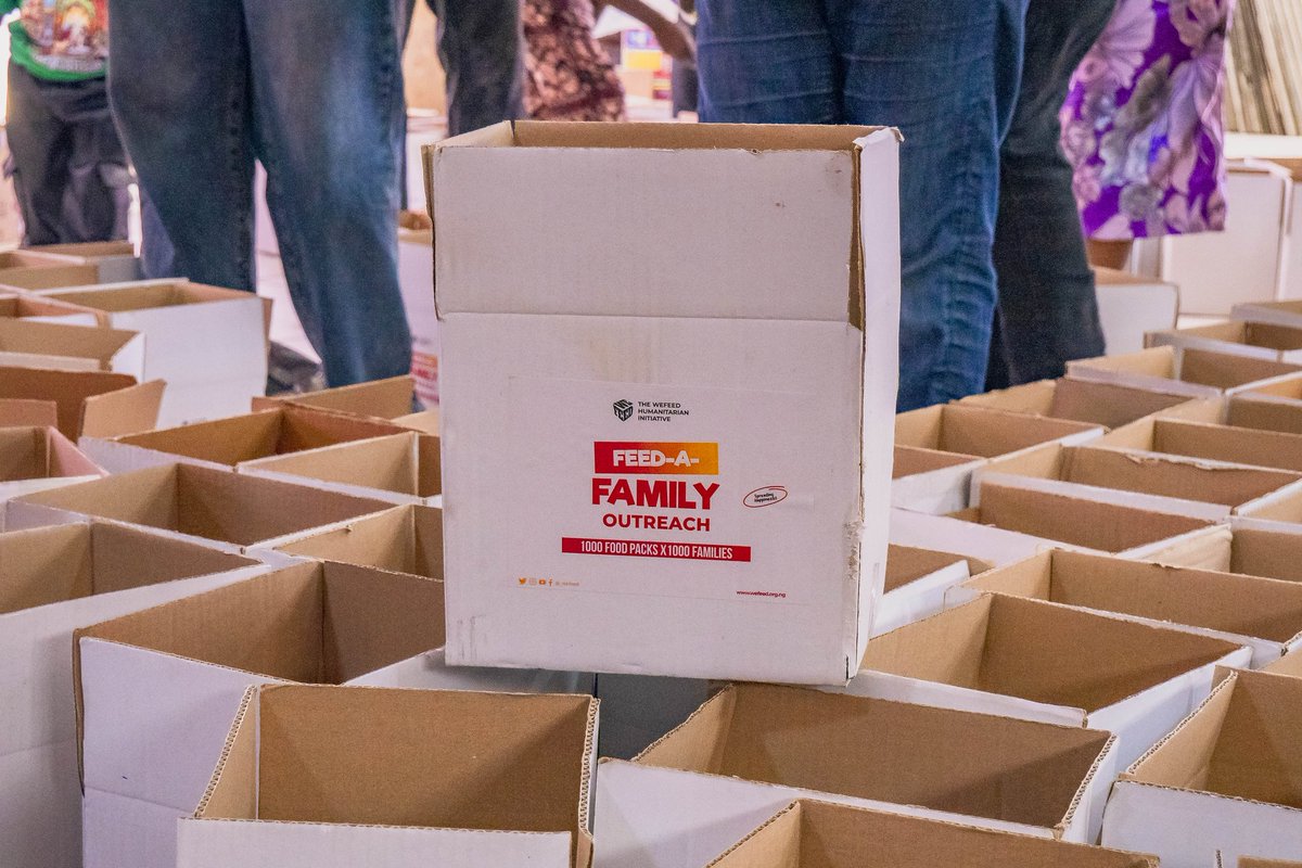 Uwaks_'s tweet photo. I had the best time spending Christmas day with Wefeed. Through the Feed-A-Family Outreach, we were able to provide food support to over 800 families across Lagos State!

Thanks to everyone who donated or spread the word 🙏🏽 https://t.co/2NYDzRo4ya