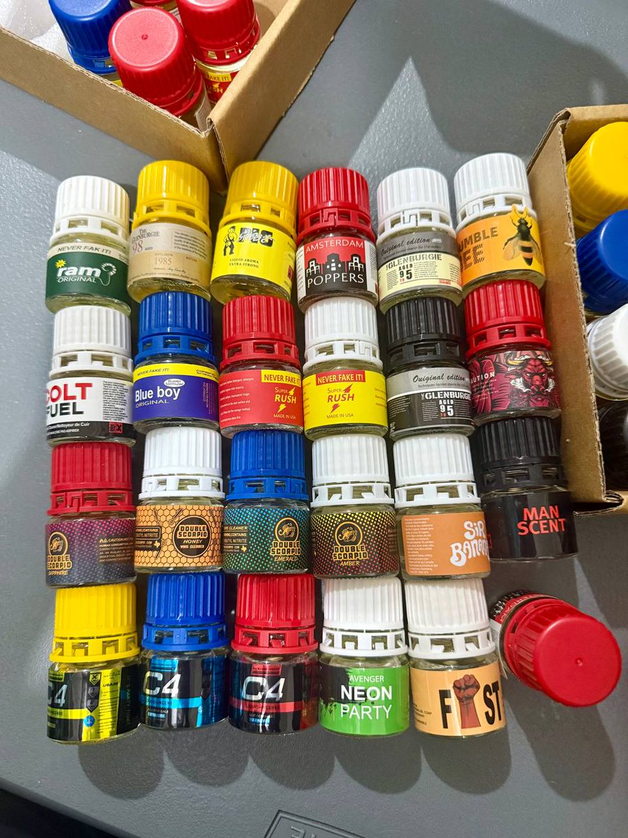 QuickiePoppers's tweet photo. Bitin ba ang 10ml? I gotchu! Avail my 20ml and 30ml now. 😁

Wholesale price also available. https://t.co/6hVX16cko4