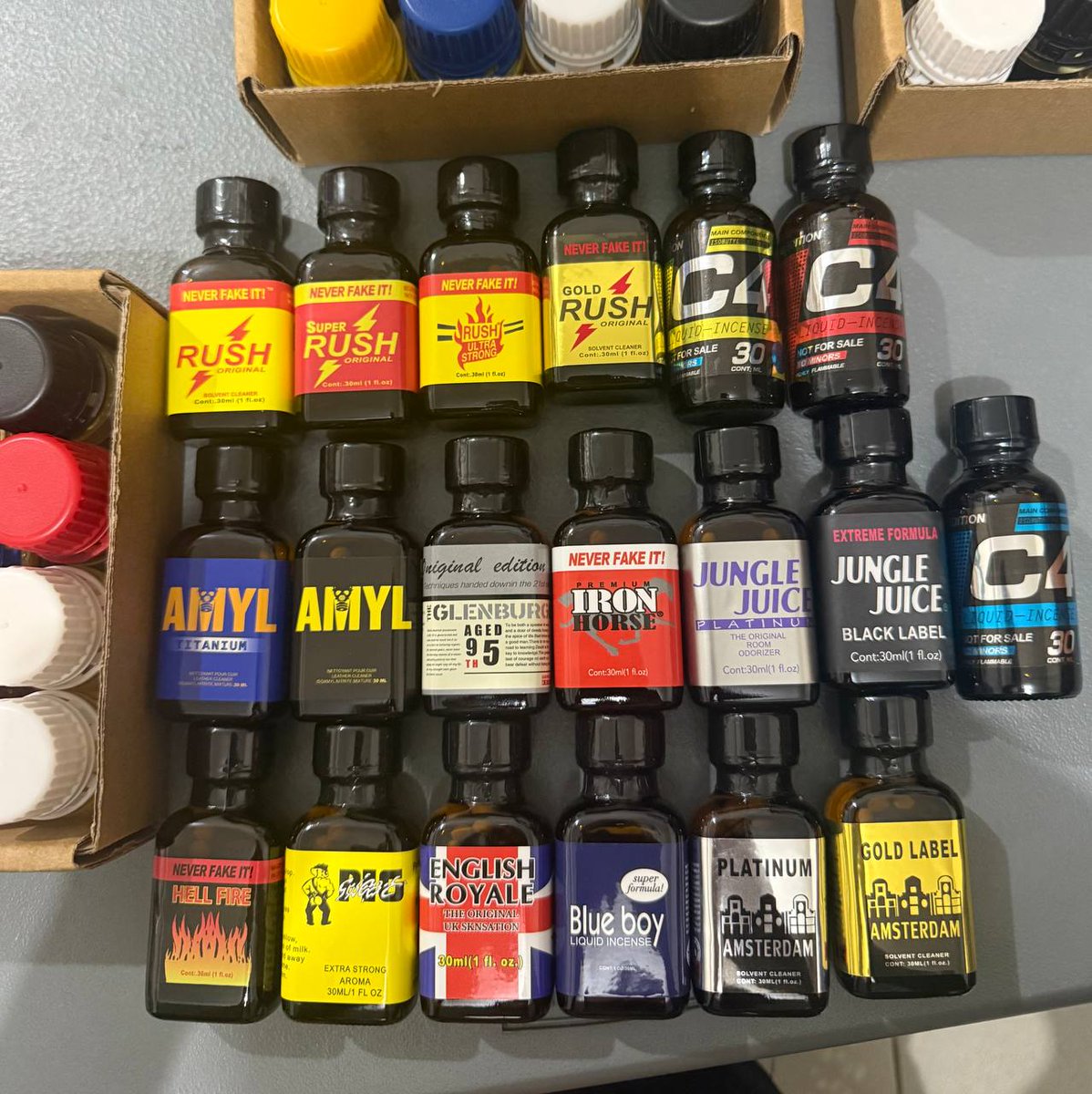 QuickiePoppers's tweet photo. Bitin ba ang 10ml? I gotchu! Avail my 20ml and 30ml now. 😁

Wholesale price also available. https://t.co/6hVX16cko4