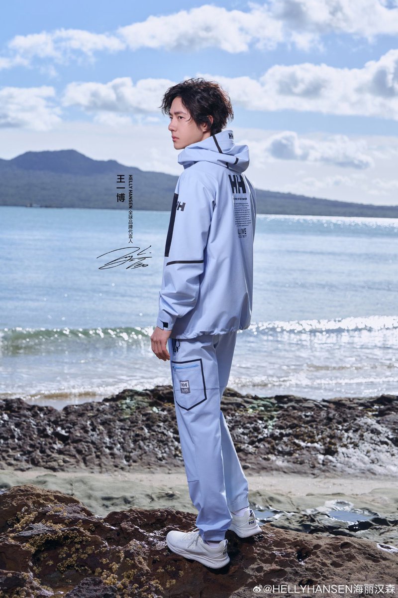 HappyLucky9785's tweet image. โอ๊ยยยย Helly Hansen Global Brand Spokesperson หล่อมากกก เป็นหมูหยองที่กร้าวใจมากกกกกกก

#WangYiboxHellyHansen 
#หวังอี้ป๋อ #WangYibo