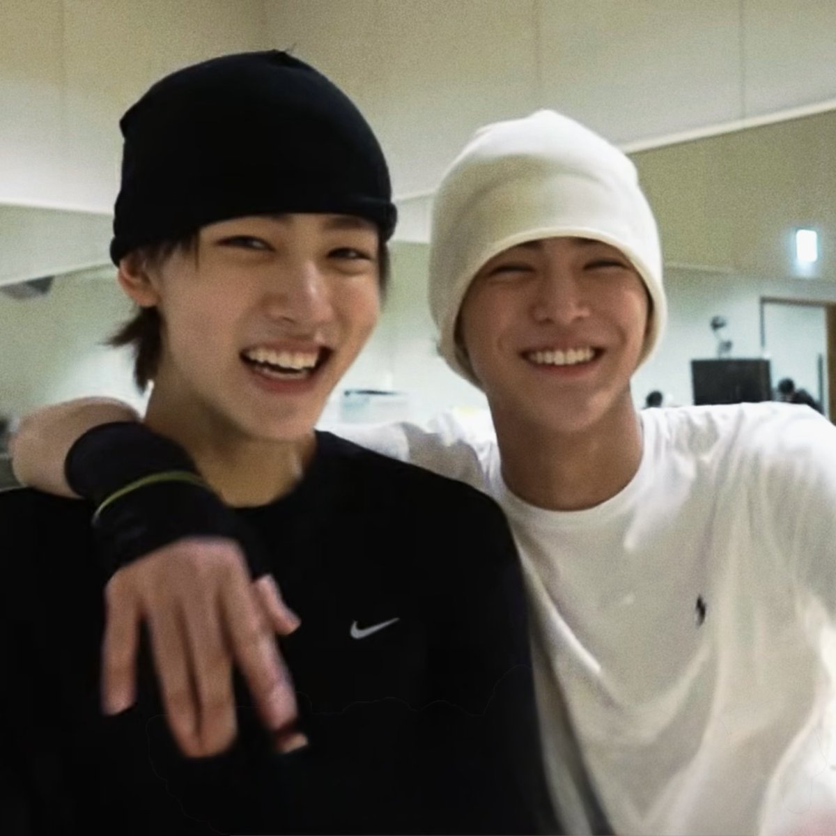 fileskeonho's tweet image. #keonho