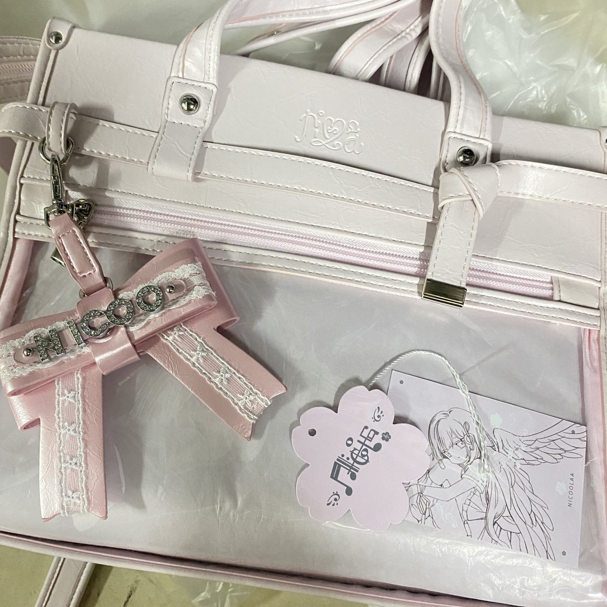 ได้รับของที่ฝากทางร้านกดแล้วนะคะ แพ็คมาให้ดีมากๆ แถมบริการดีเยี่ยมสุดๆ ขอบคุณมากๆเลยนะคะ 💘  #เล่นกู้ดให้จูมุจจี้ดู