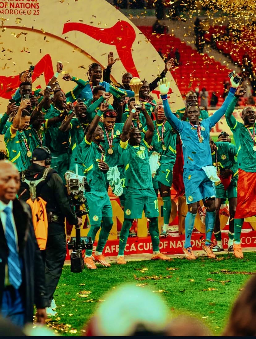 juniorSagna2's tweet photo. Champions D’Afrique lalay tegual dh ⭐️⭐️🏆🏆
Proud of u Guys 😍🇸🇳🇸🇳
 #SenegalRek https://t.co/4AuZUNuryx