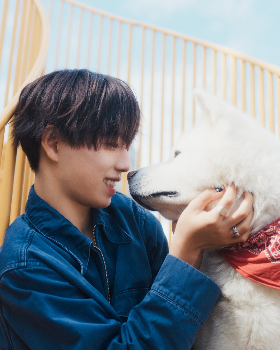 〖#FROM_GOICHI ✍️💬〗

Star Wish楽しんでいただけてますでしょうか？
mvもめっちゃオシャレでかっこいいので沢山見てください！
車がめっちゃ楽しかった🚗

#GOICHI #STARGLOW
#SG_StarWish