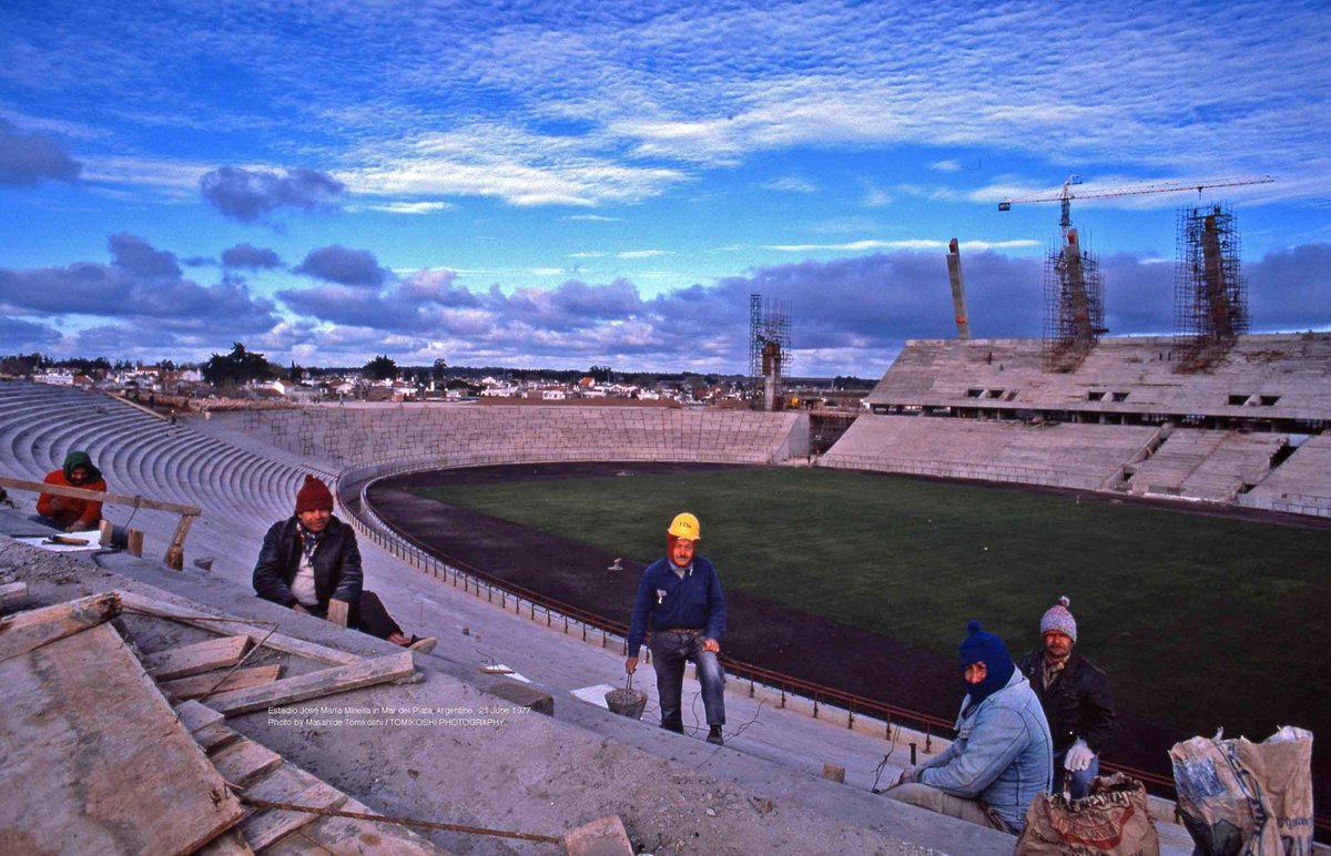 Estadio José María Minella in Mar del Plata, Argentina,  
21 June 1977    
Photo by Masahide Tomikoshi / TOMIKOSHI PHOTOGRAPHY