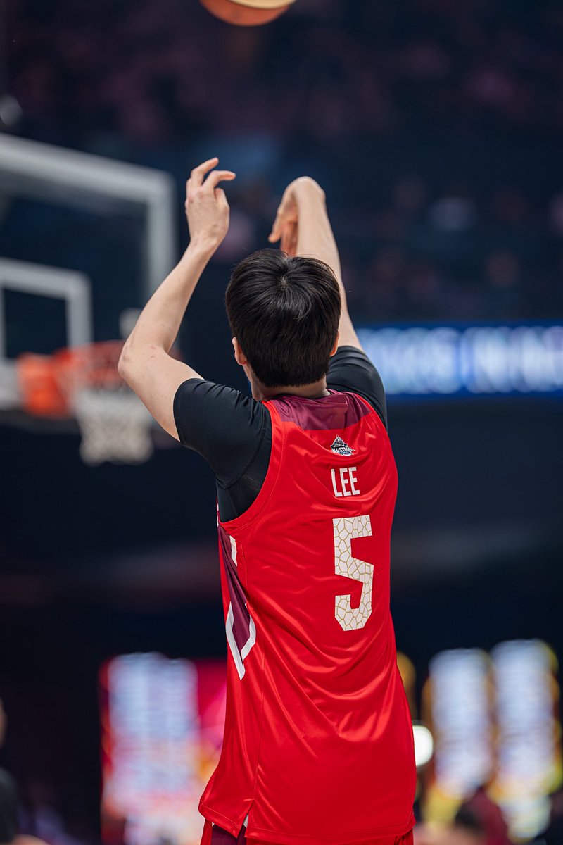 日本戻ってきてからの初ヒョンジュン🇰🇷

まだ体調が良くないのかファイナルはHCしてたけど一瞬でもプレーが見れて嬉しかった😁😁

#イヒョンジュン
#Bリーグオールスター