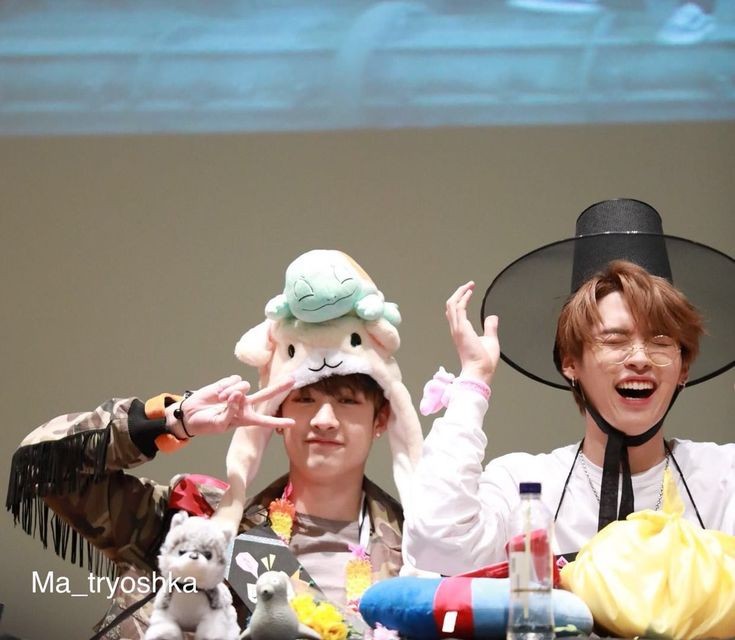 those babies never grow old🐺🐰 #찬밍