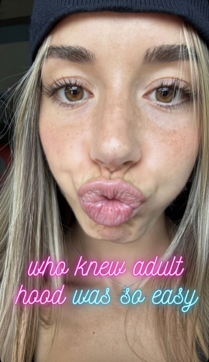 18yrfingod's tweet photo. Woke up late. No college today. Morning wood raging. Get payed because I’m 18. All you adults acted like itll be hard when I grow up 💀 my life couldn’t be easier 💀 

Catfish findom manscam wankbattle wankchat goon https://t.co/ohS5ICTEUm