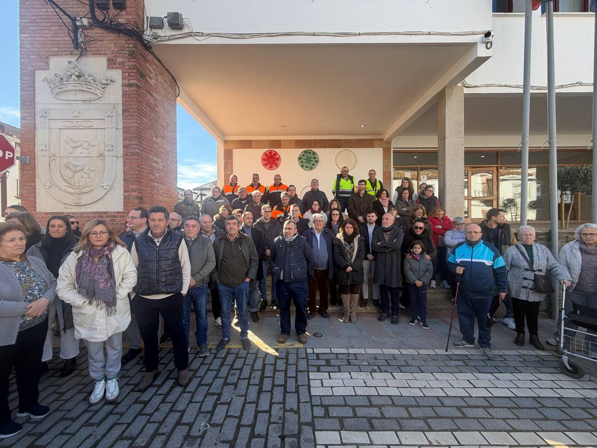 Nuestro pésame a las familias de las víctimas. Gracias a emergencias, servicios públicos y al pueblo de Adamuz por su ejemplo de solidaridad, compromiso y ayuda ofrecida. Lo mejor de Andalucía son sus gentes, siempre presentes cuando más se necesita.