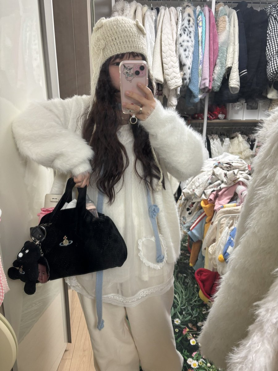 yeyeringg's tweet photo. 망한 앞머리 https://t.co/XBDdkNJxjh