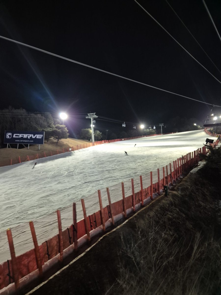 다이버전트 tweet media