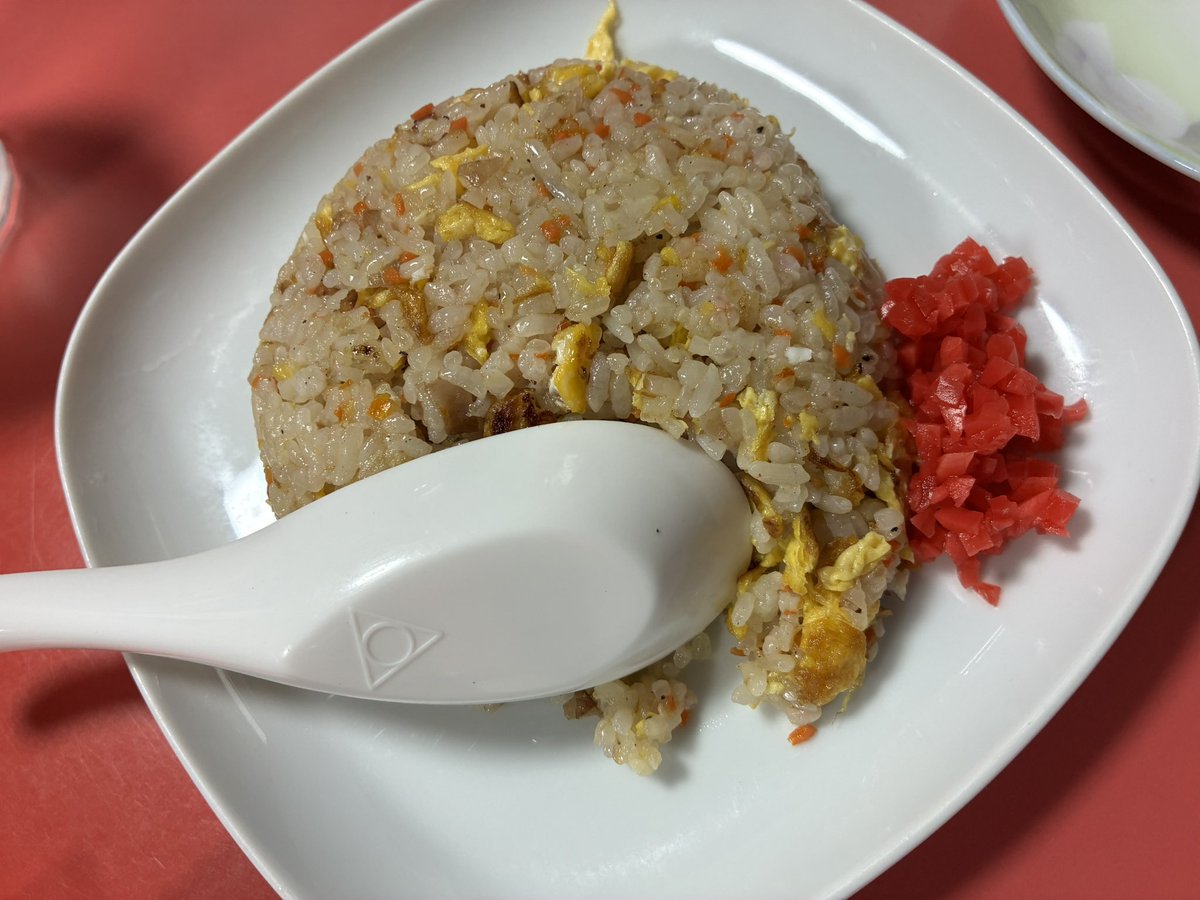 チャーハン様 本日は休みでココに行ってきました ちゃんぽんとチャーハンの