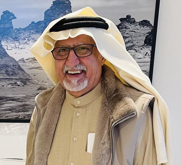 🟣المستشار عبدالله بن محمد آل شيخ : 
شراكة عُمانية سعودية تصنع المستقبل

• 🇴🇲🤝🇸🇦 في مشهد إقليمي متغيّر، اختارت سلطنة عُمان والمملكة العربية السعودية طريق الشراكة العميقة بدل التنافس، والتكامل الاقتصادي بدل التكرار.

• 📜✨ توقيع ثلاث اتفاقيات اقتصادية تاريخية بين مسقط والرياض