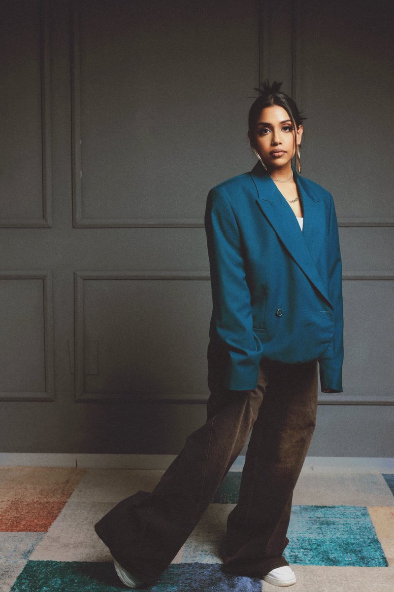 Yashna International tweet media