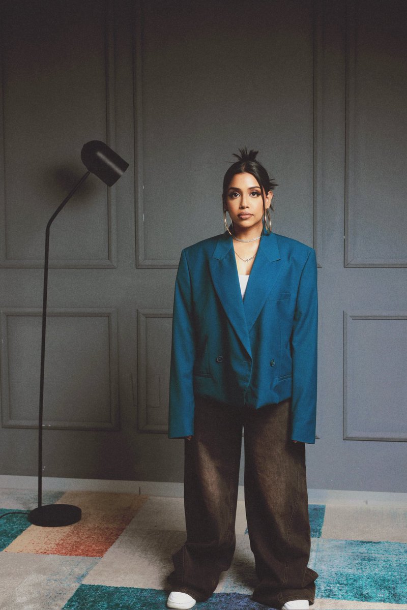 Yashna International tweet media