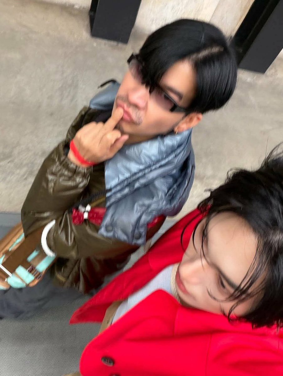 htet_o56547's tweet image. noom_num Ig update 

ချစ်စရာကြီးတွေပါကွာ 🫠

WIN PRADA FW26 ICONIC
#PRADAFW26xWIN
#PRADAFW26 #PRADA
#winmetawin