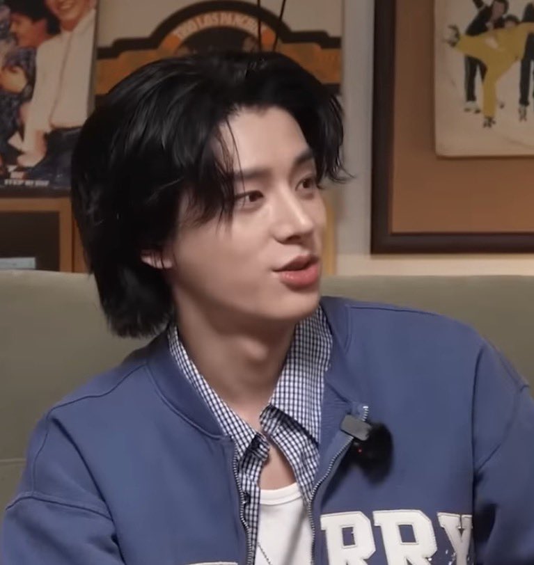 simjakeeeey's tweet image. 째애애애애앳!