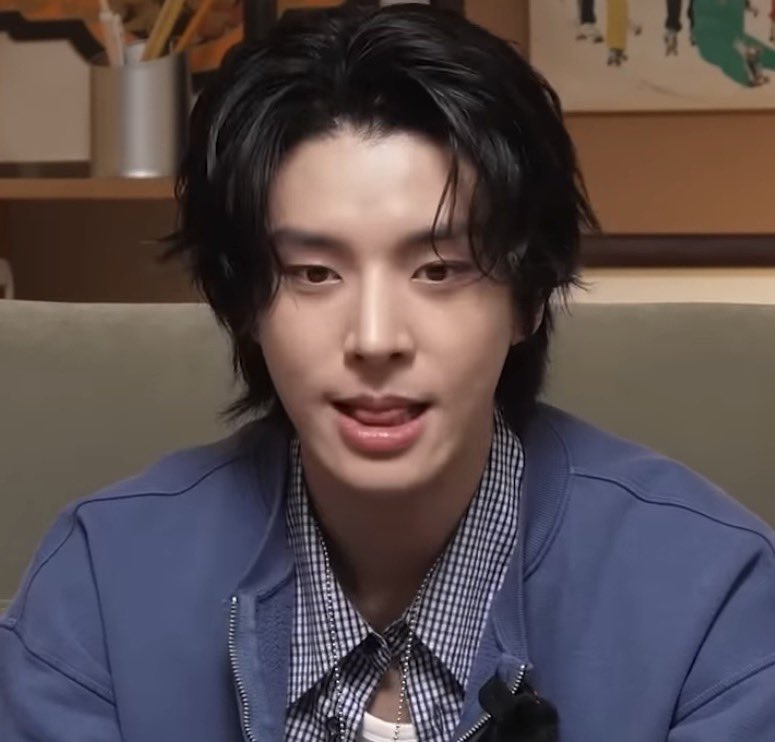 simjakeeeey's tweet image. 째애애애애앳!