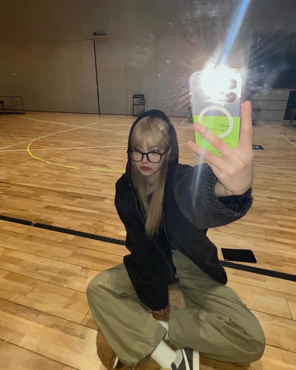 lesserabts's tweet image. dance practice 🤳🏻