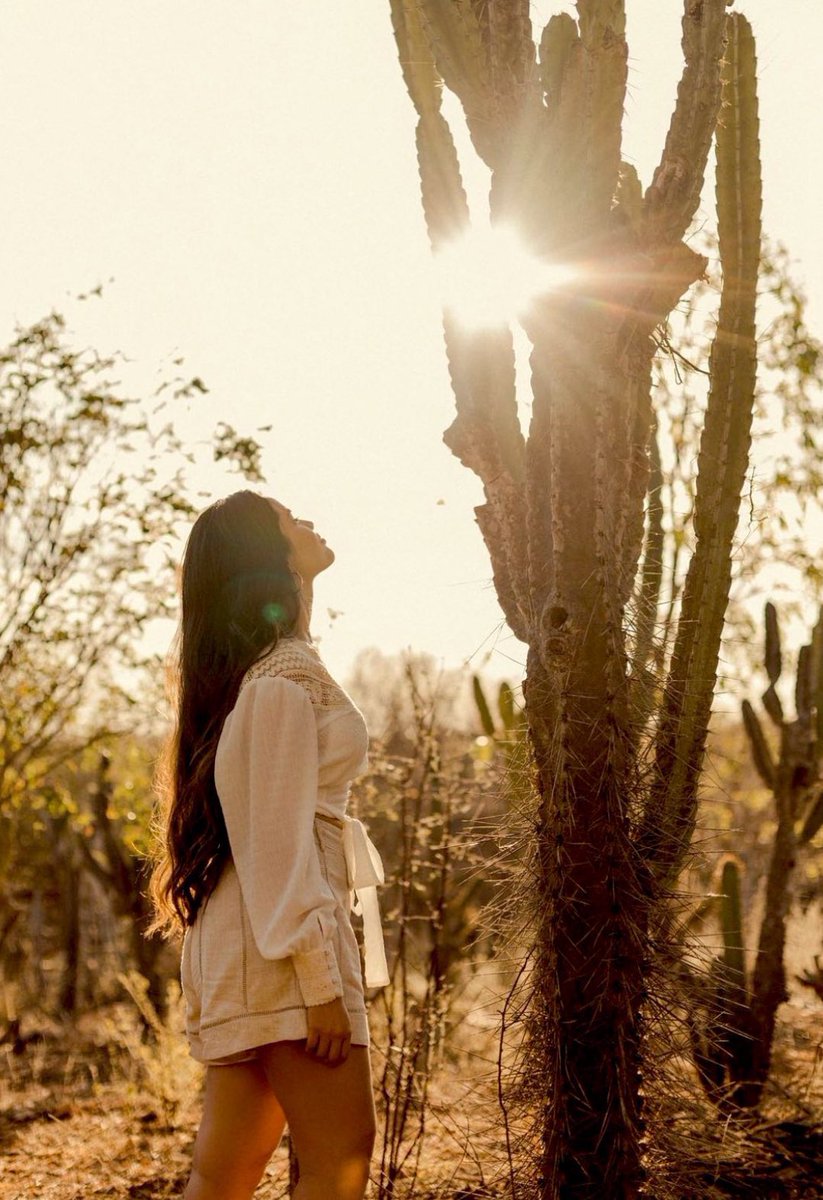 Hoje é 19 de janeiro… o dia que nossas vidas mudaram completamente. Foi nesse dia que eu fui anunciada no BBB, mas foi também o dia que eu ganhei vocês. Desde então, eu nunca mais estiva sozinha. Obrigada por crescerem e resistirem comigo,
e por fazerem parte da minha história.