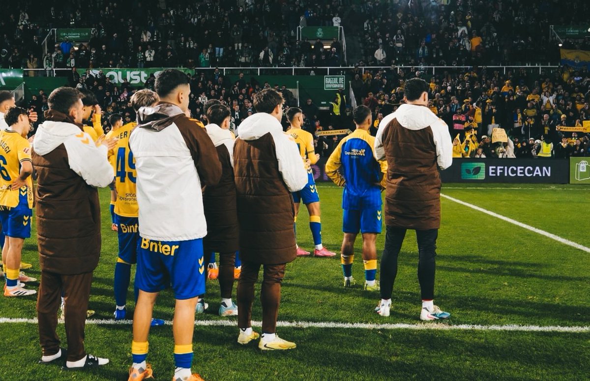 Grupo Ultra Naciente tweet media