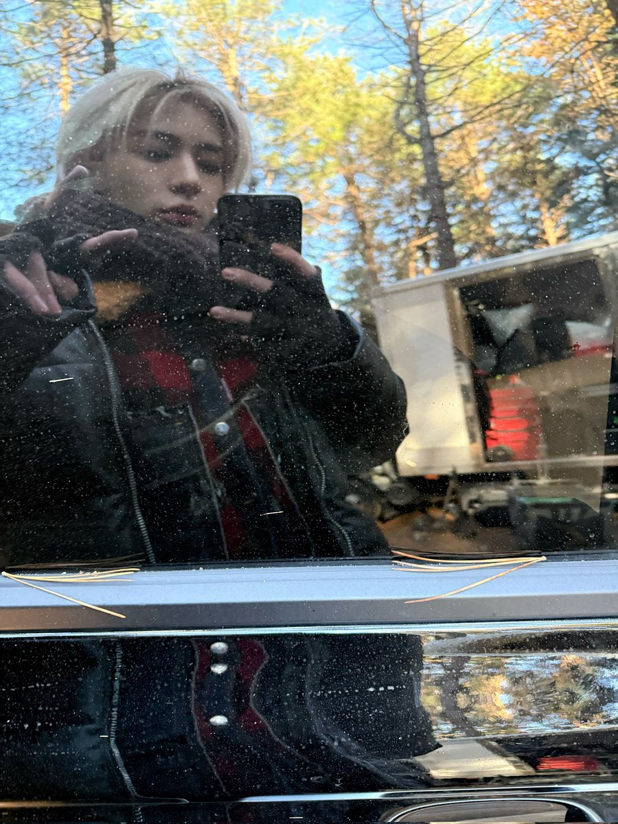 {✶} .. ’ a man full of “Charismatics” tweet media