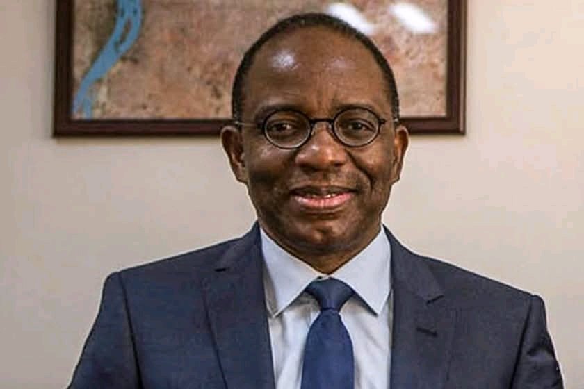 15%
Pourquoi s'en prend-t-on au Ministre de Justice qui n'a fait que son travail ?
Quelle faute a-t-il commis dans son injonction des poursuites ?
Y a-t-il des intouchables qui ne peuvent être entendus par la justice ? A quel moment s'en est il pris au Ministre des Finances ?