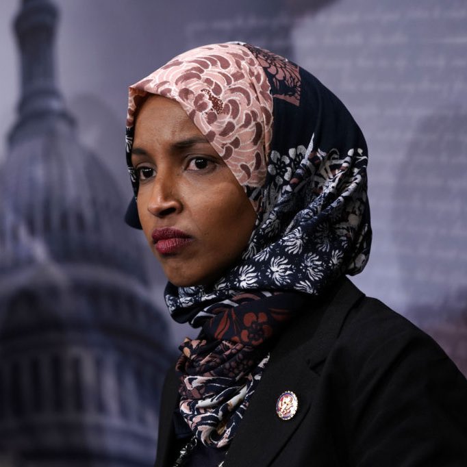 EricLDaugh's tweet image. 🚨 BOOM! President Trump just confirmed Ilhan Omar MUST be deported to Somalia because of her involvement in the billion dollar fraud scandal

“There is 19 Billion Dollars in Minnesota Somalia Fraud. Fake “Congresswoman” Illhan Omar, a constant complainer who hates the USA, knows…