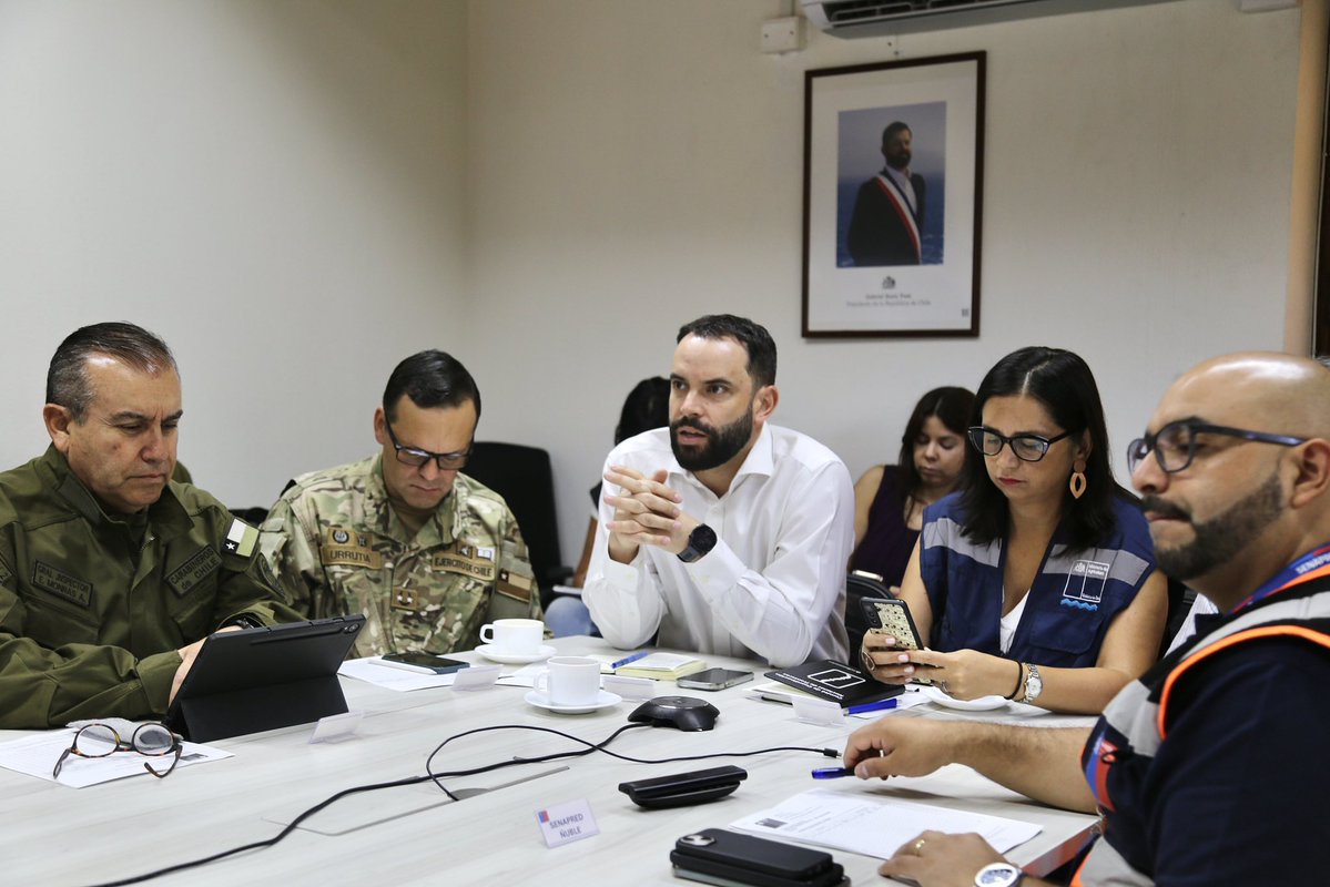 SubseDefensa's tweet image. El subsecretario Ricardo Montero y la ministra de Agricultura, Ignacia Fernández, enlaces del Gobierno por los incendios en Ñuble, participan de Cogrid regional junto a autoridades regionales e instituciones involucradas.