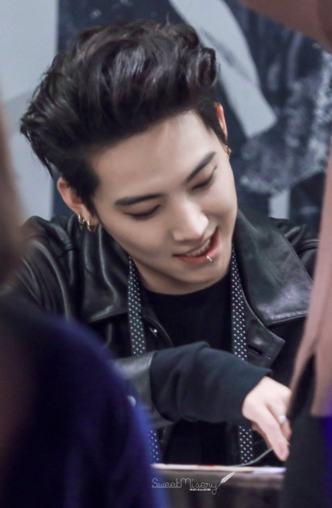 whodeff's tweet image. Jaebeom, 2016

@jaybnow_hr #JAYB #제이비