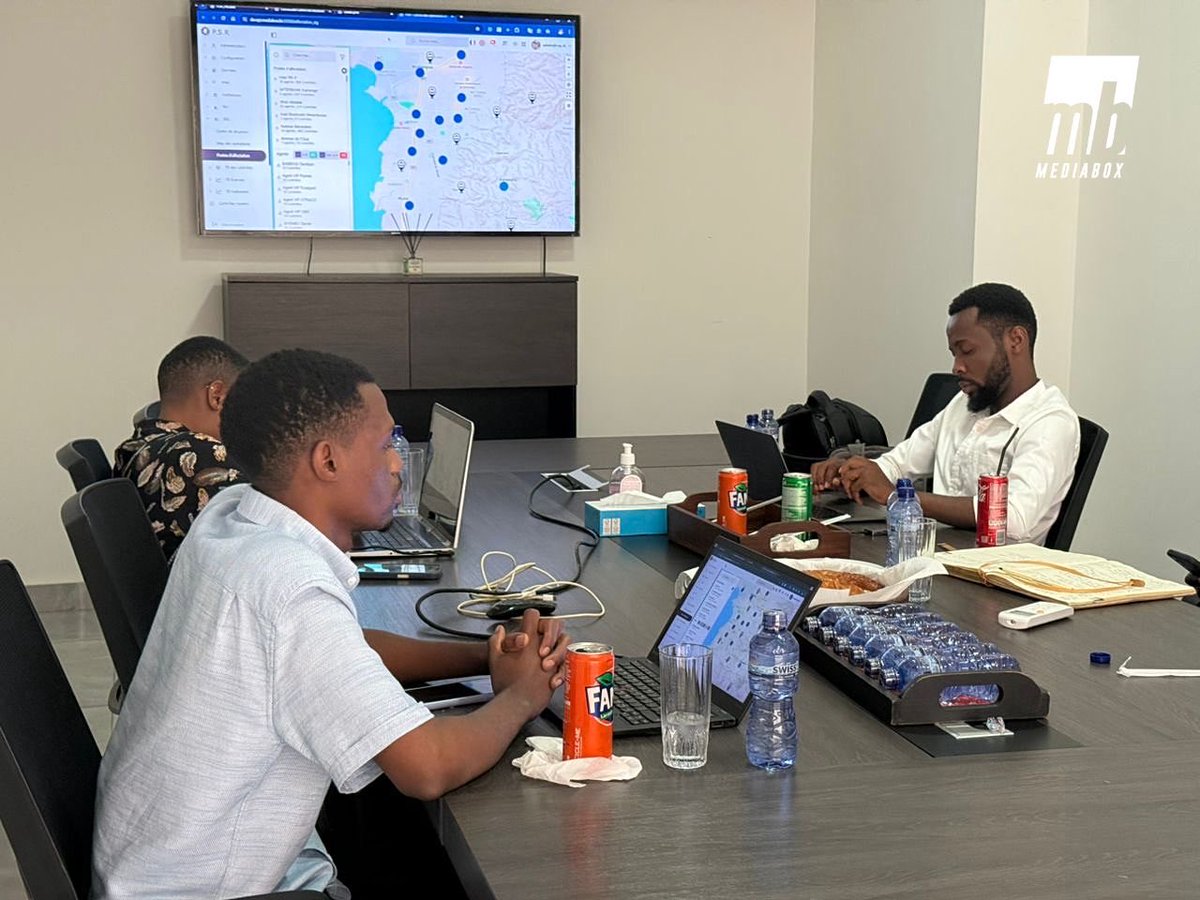 mediabox16's tweet photo. Mission accomplie à Kinshasa : l’équipe Mediabox est de retour

Notre équipe revient d’une mission intense et structurante en République Démocratique du Congo, marquée par un engagement professionnel exemplaire et des échanges stratégiques de haut niveau avec des institutions partenaires. Ces discussions ont permis d’évaluer la faisabilité et la robustesse de plateformes et de systèmes applicatifs critiques en environnement souverain, tout en renforçant la confiance dans nos solutions.

Cette mission a confirmé ce qui distingue #Mediabox sur le terrain : la capacité à s’adapter, à intégrer des exigences institutionnelles complexes dans des délais contraints et à livrer avec rigueur et méthode, même dans des contextes sensibles. Chaque interaction a consolidé la crédibilité de notre approche opérationnelle et la solidité de nos dispositifs.

Mediabox s’affirme de plus en plus comme un intégrateur souverain, capable de concevoir, sécuriser et opérer des systèmes numériques critiques pour les États. Notre positionnement repose sur une double maîtrise : celle du terrain opérationnel et celle des cadres normatifs internationaux (qualité, sécurité de l’information, gouvernance IT, continuité d’activité), traduits en architectures concrètes, auditables et résilientes. Nous ne livrons pas uniquement des technologies, mais des capacités institutionnelles durables, alignées sur les standards internationaux et les réalités locales.

Au-delà des résultats immédiats, cette mission ouvre la voie à des projets structurants de grande ampleur, qui nécessiteront dans les mois à venir une coordination rigoureuse, une planification méthodique et une exécution sans compromis sur la qualité, la sécurité et la souveraineté des systèmes déployés. Nous nous retrouverons prochainement pour préparer collectivement ces prochaines étapes avec la méthode et l’exigence qui font notre force.

Un grand bravo à toute l’équipe pour son professionnalisme, sa résilience et son engagement.
Le terrain a parlé, et Mediabox a répondu présent.

🚀 Le meilleur reste à venir.

#Mediabox #MissionRDC #SouverainetéNumérique #InnovationPublique #SystèmesCritiques #Coopération #Excellence #Équipe #PartenariatStratégique #RDCongo