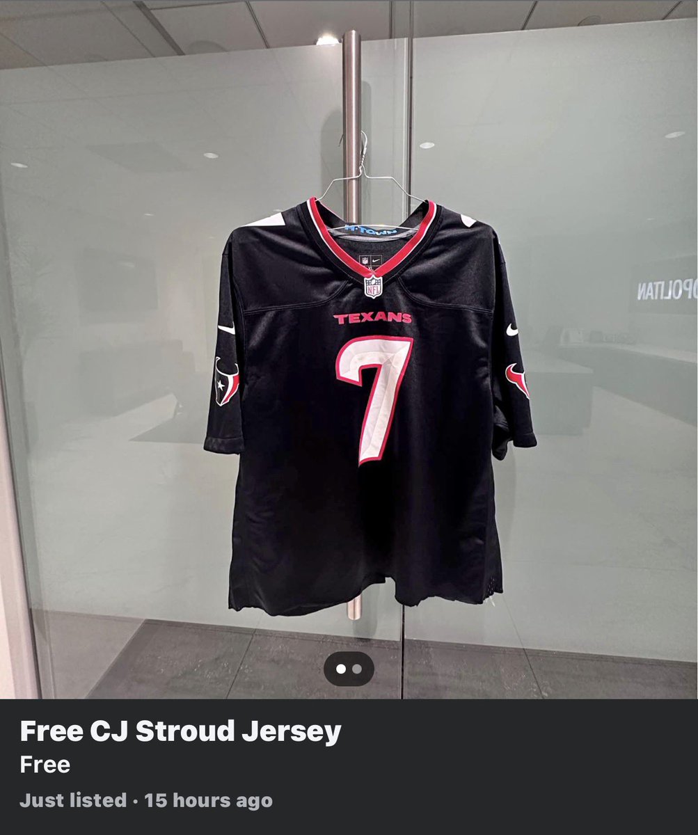 Houston soo done with CJ they giving out his jersey for free on FB marketplace lmfao 🤣