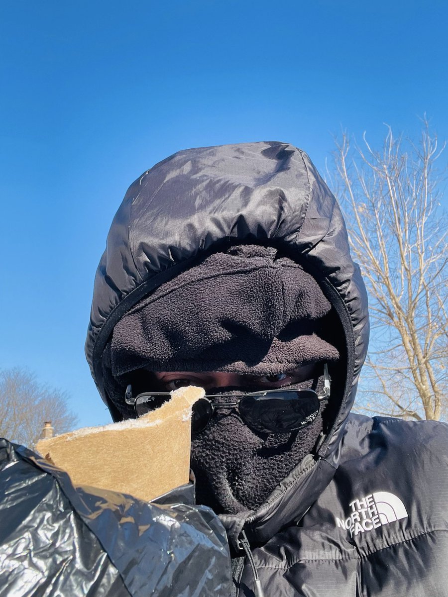 WorkforceJames's tweet image. 3,000-day #litterchallenge Day 2,324: With a real feel of -13 F/-25 C, this was one of my coldest pickups ever. Can anyone spare a little heat? 🥶

#Cardboard

🌎🚮🗑️🐶😎✋💚 x77
#AtLeastOneaDay #OreotheDogHey