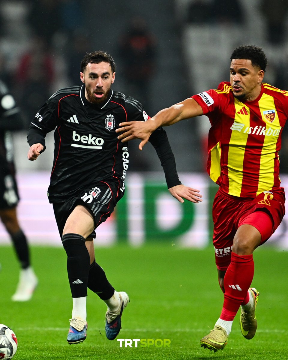 İY | ⚫️⚪️ Beşiktaş 0-0 Zecorner Kayserispor 🟡🔴

"Beşiktaş - Kayserispor"

#BJKvKAY