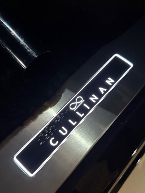 Rolls Royce Cullinan 🖤