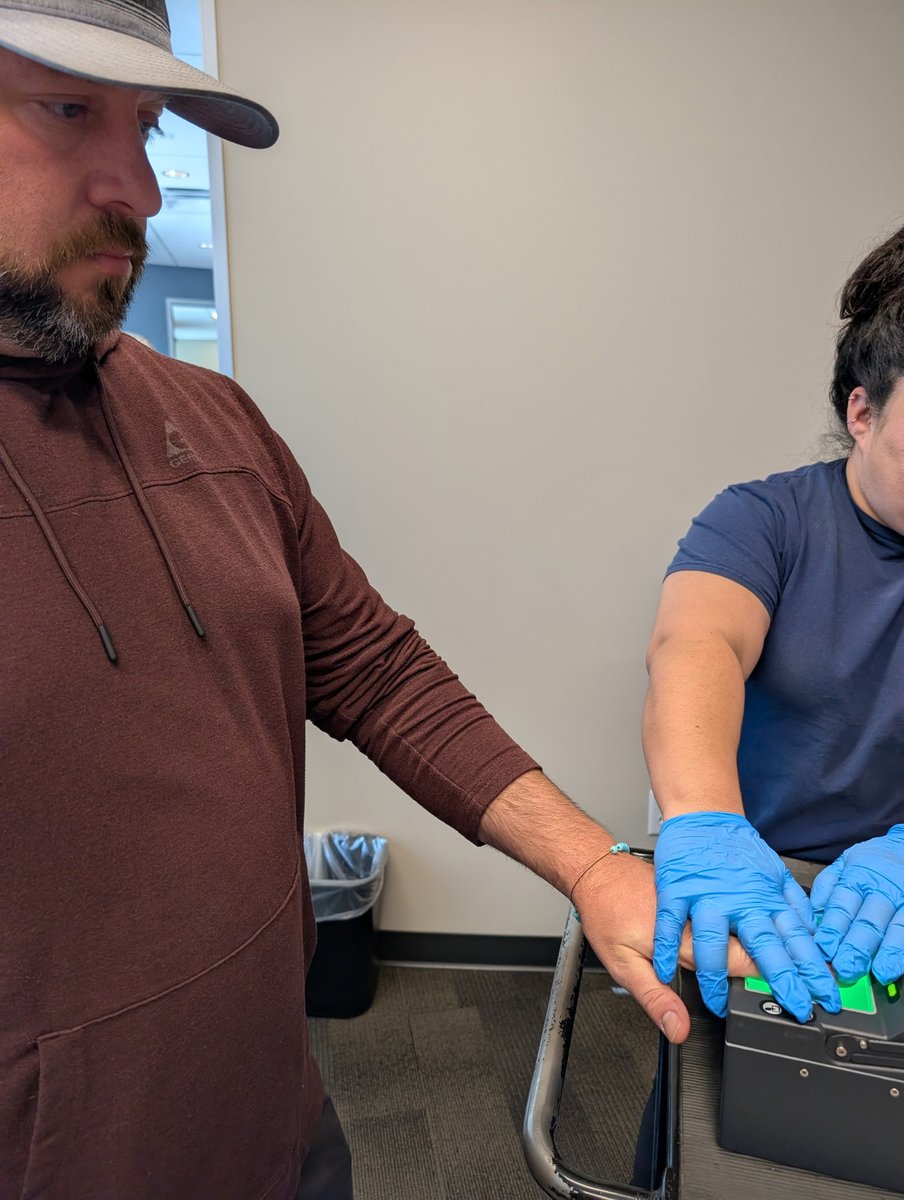 phoenixhomesaz's tweet image. Behind the scenes of being a REALTOR®: All the agents on our team get a background check to keep our real estate license. Everyone passed, so we can keep serving our clients! 🙌

Thanks, WestUSA, for the mobile fingerprinting event!

#westusarealty #myazrealtyteam #phoenixrealtor