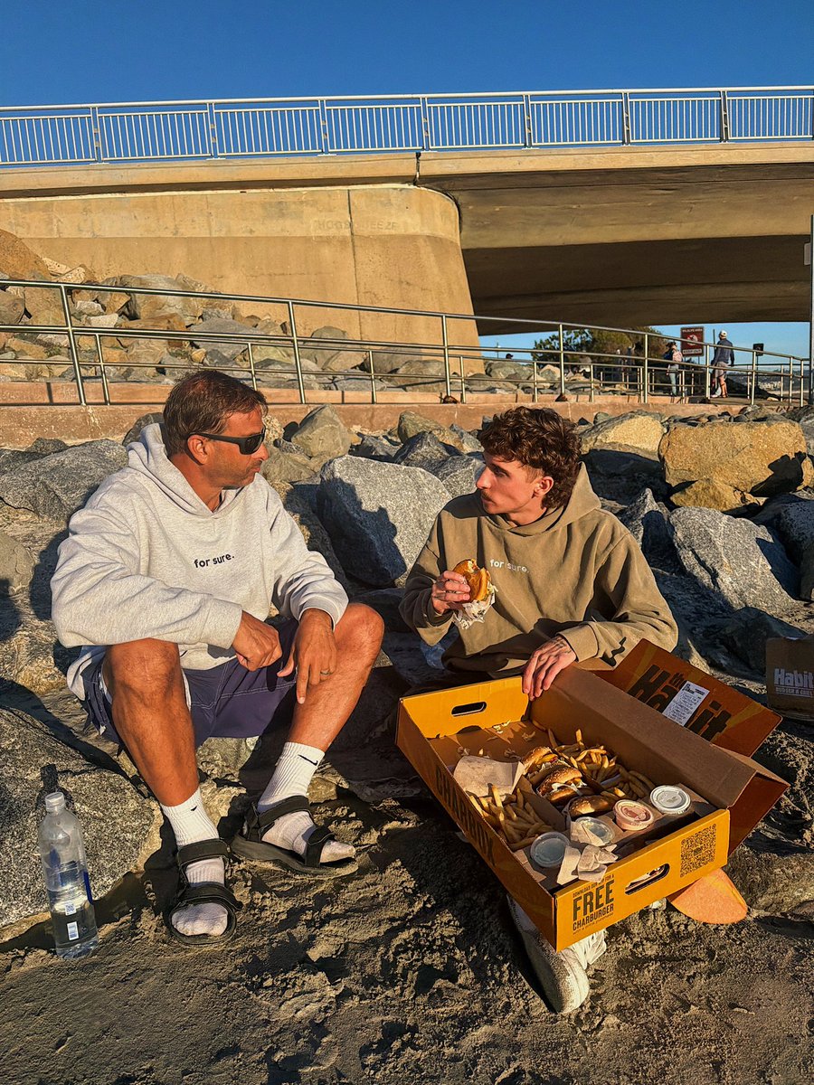 Stachemullet tweet media