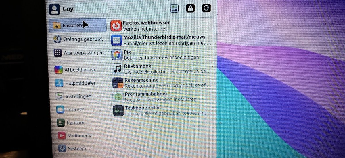 Guy De Kinder tweet media