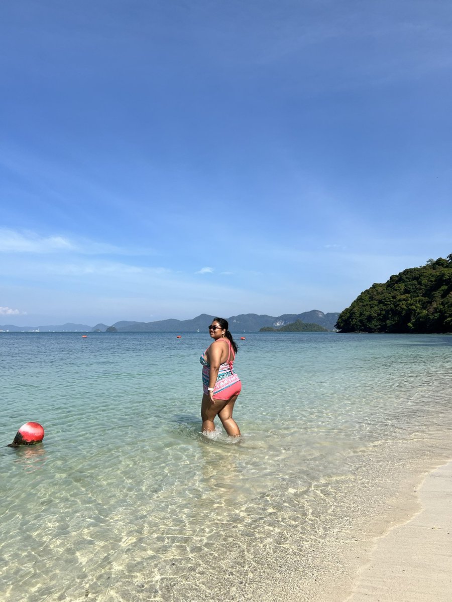 Kalo lokasi satu ini tanpa Visa, gpp lah sing penting paspor w kepake 🤝🏼

📍 Langkawi, Malaysia