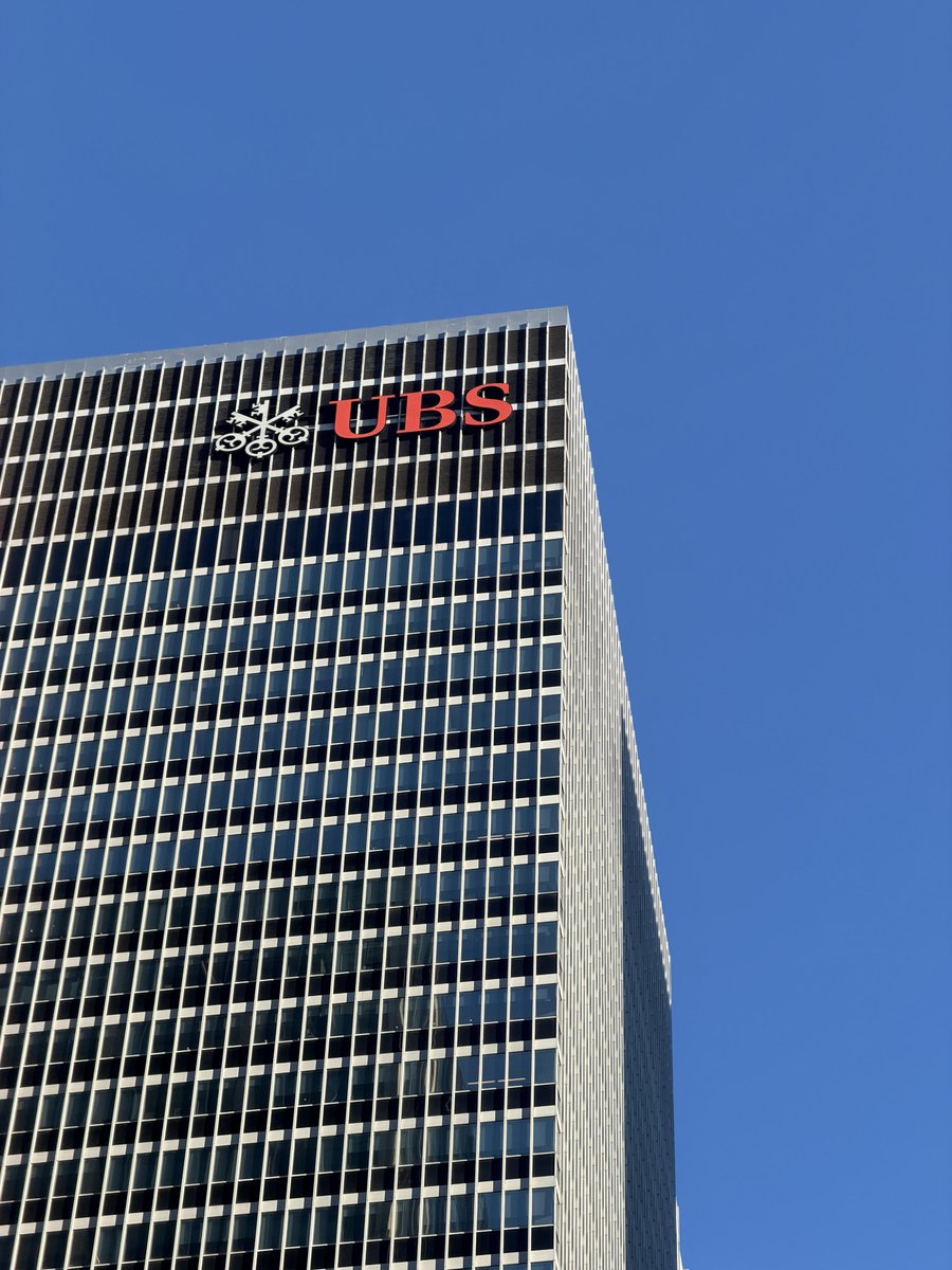 zencsdf's tweet image. American street art performances are not easy for anyone they deserve our utmost respect