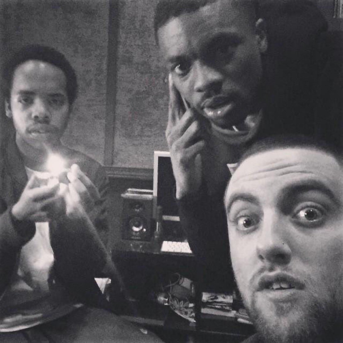 Steez_47's tweet photo. this picture of Earl Sweatshirt, Vince Staples, and Mac Miller 🥹 https://t.co/UFbpM30225