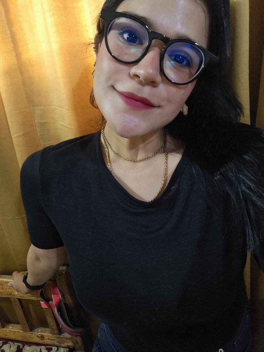 Ingargiola's tweet image. La cara / El look / De donde me robé el look